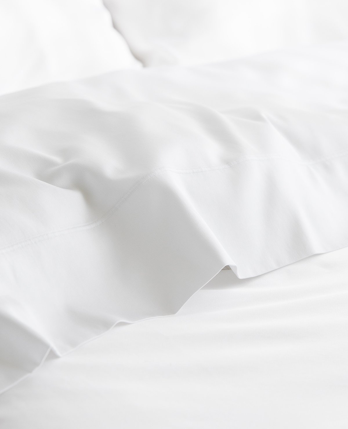 White Sheets: A Bedroom's Best Friend