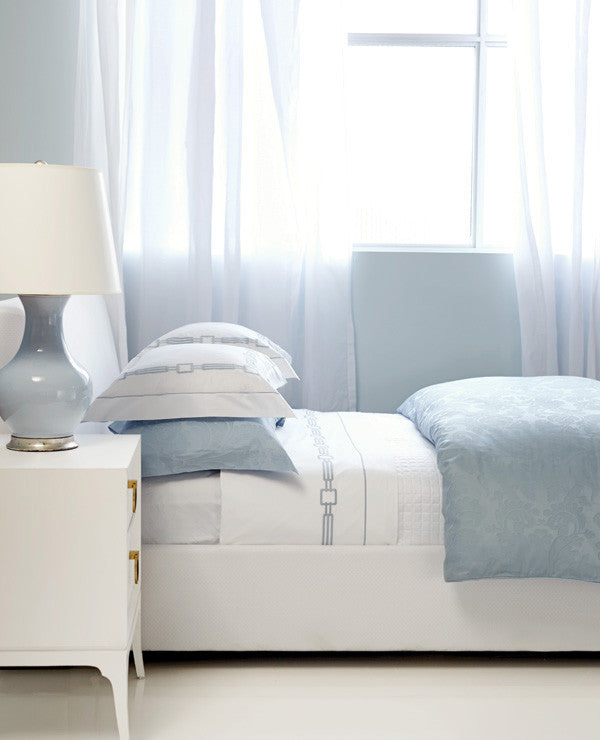 The Secret to More Sex and More Sleep is Bedroom Colour