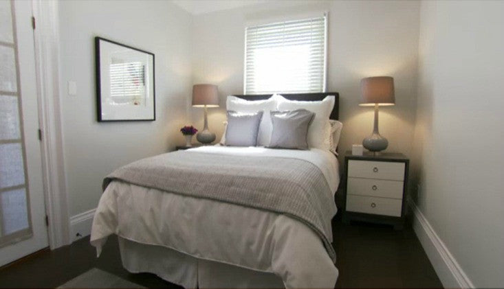 Au Lit Lavato Houndstooth Coverlet, Chambray Grey Cushions, Property Brothers