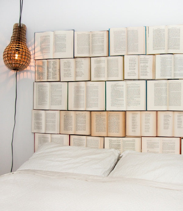Beautiful Beds: Bedside Reading