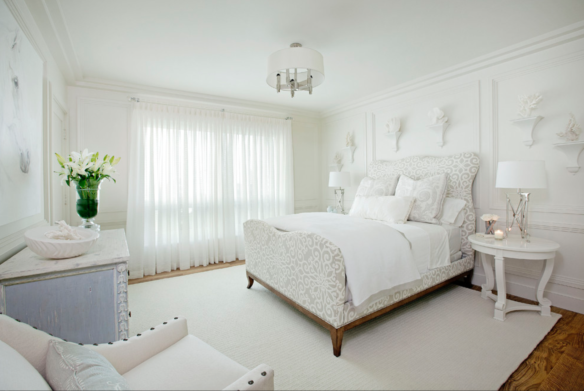 Pro Tips on Creating the Perfect All White Bed
