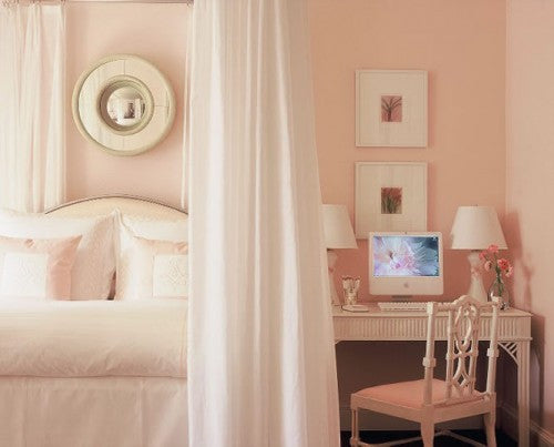 Beautiful Beds: Cozy Curtained Beds