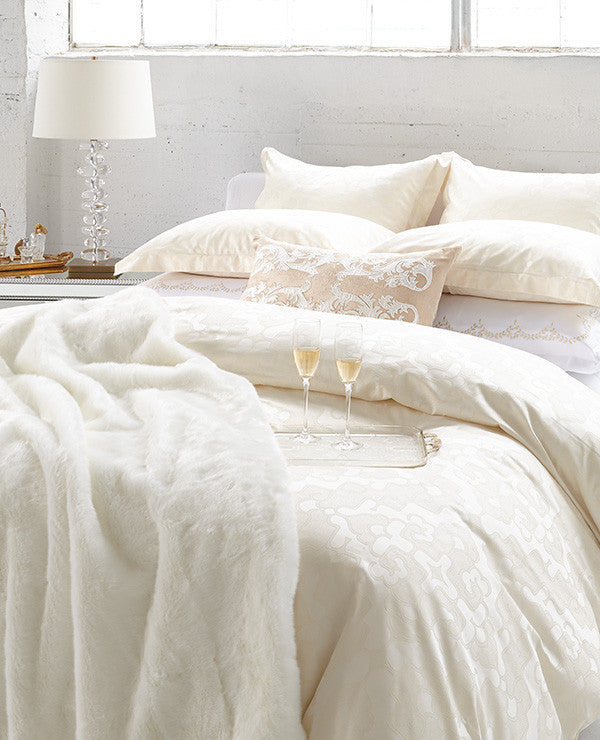 Bridal Trends: The Linen Shower
