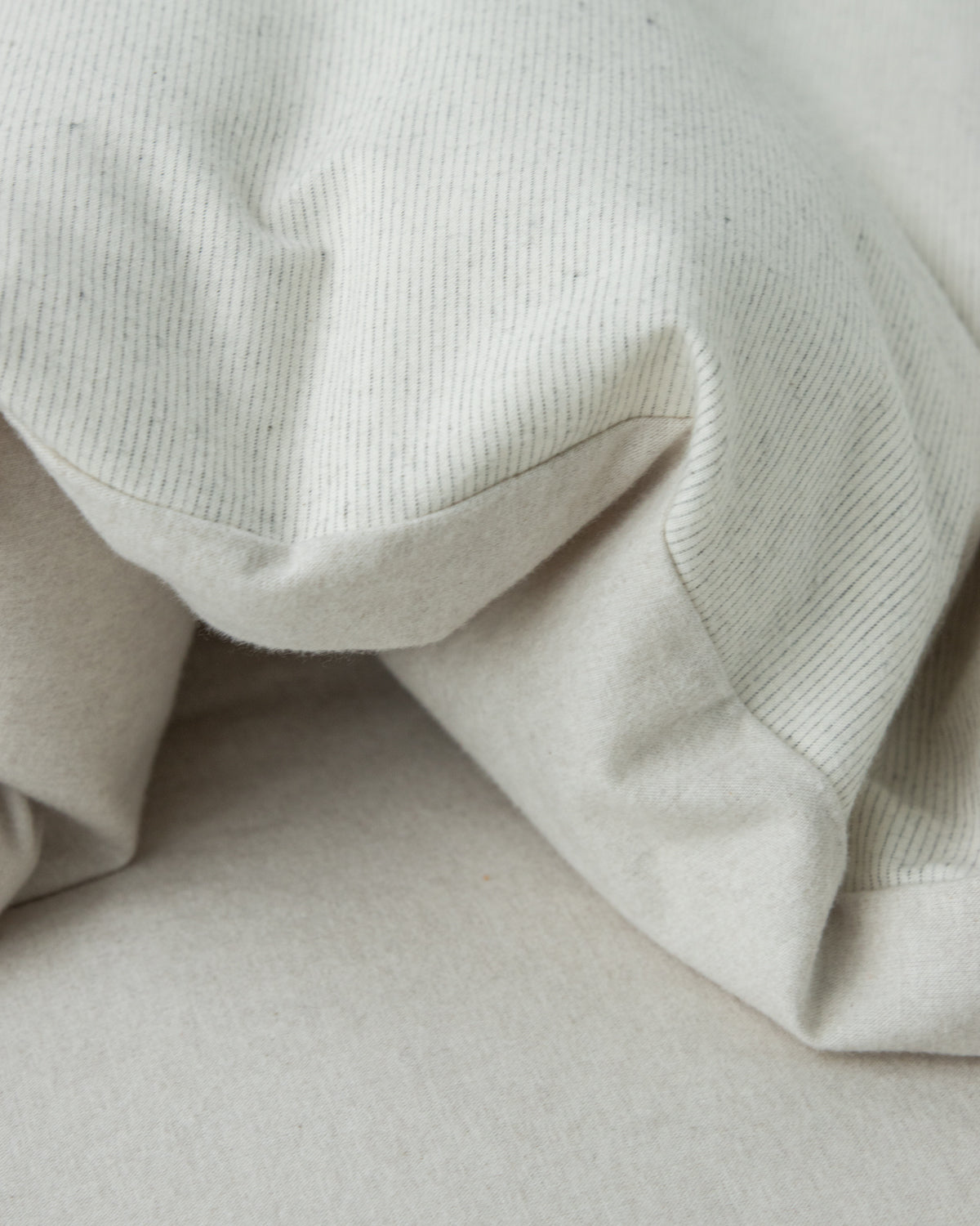 Heather Natural/Pinstripe Flannel